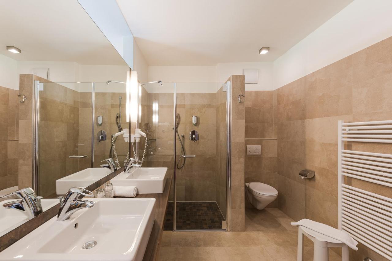 Hotel Mandelhof Апп'яно-сулла-Страда-дель-Віно Екстер'єр фото