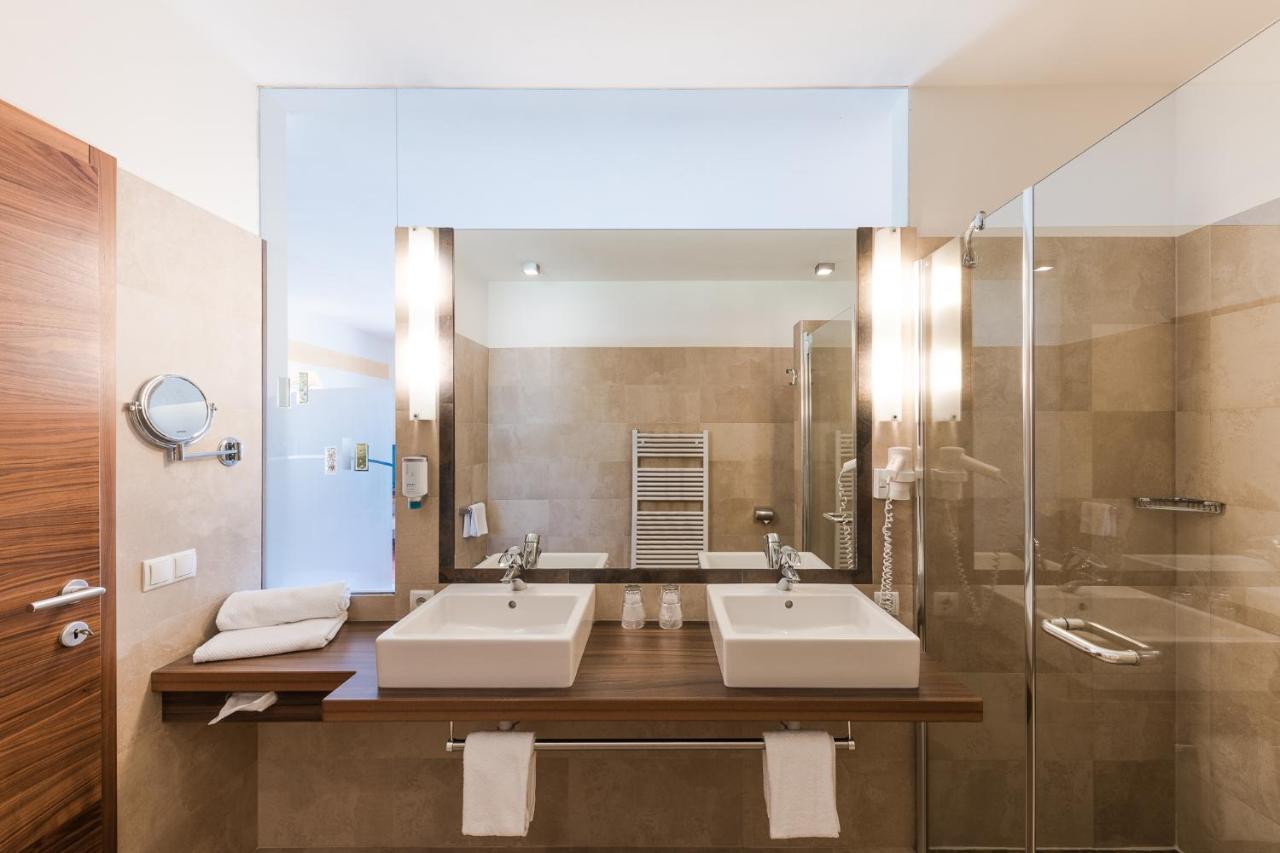 Hotel Mandelhof Апп'яно-сулла-Страда-дель-Віно Екстер'єр фото