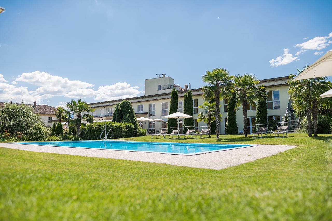 Hotel Mandelhof Апп'яно-сулла-Страда-дель-Віно Екстер'єр фото